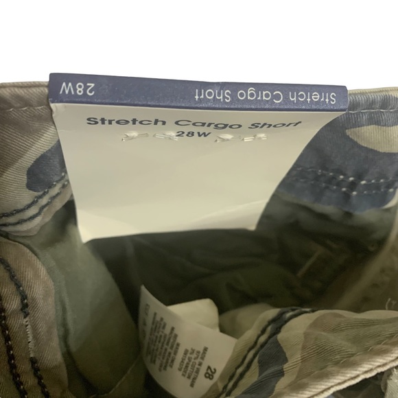 AERO Camouflage Stretch Cargo Shorts Men Size 28W NWT Inseam 9.5” - Picture 6 of 8